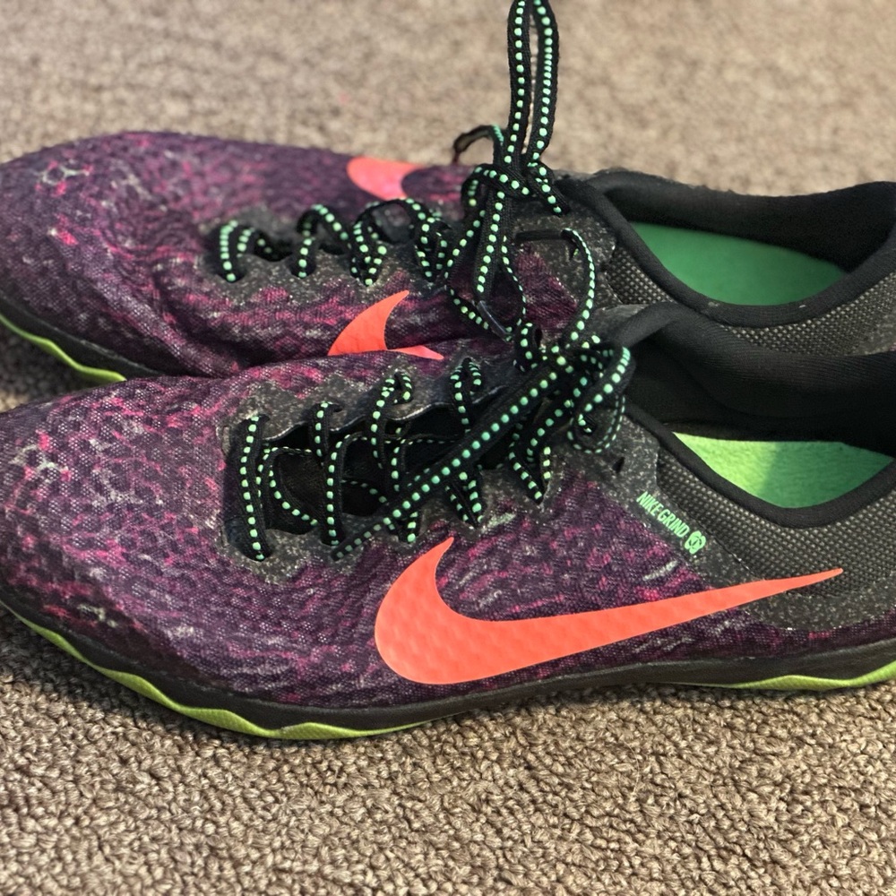 Woman’s animal print Nike’s